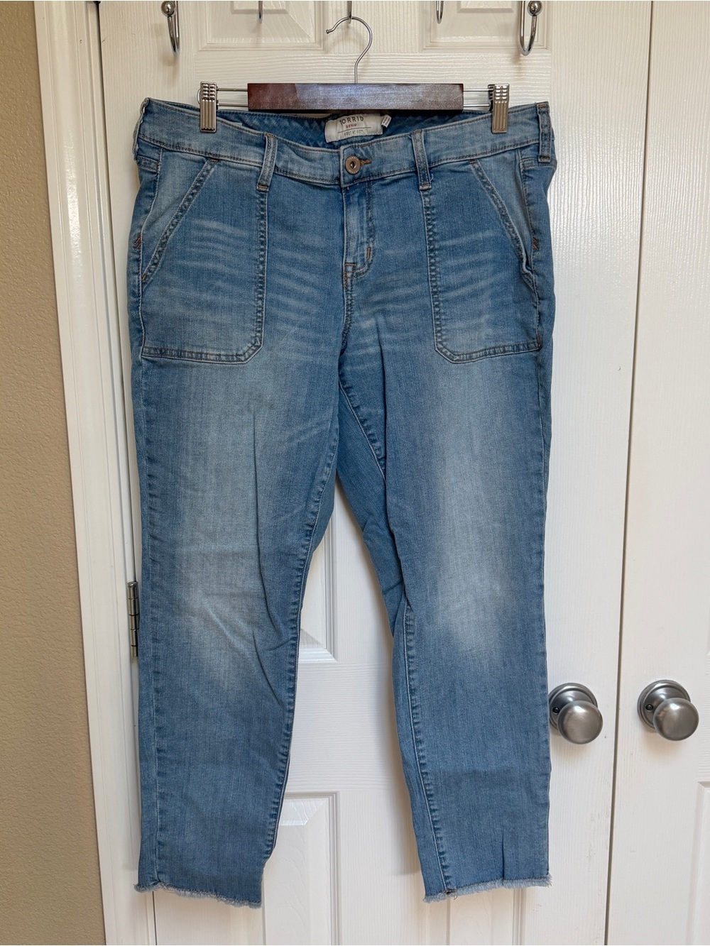 Torrid Boyfriend Crop Jean 14